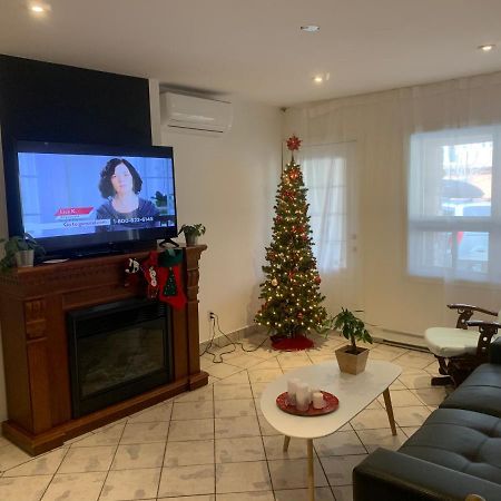 Hotel And Suites Les Laurentides Saint-Sauveur Екстер'єр фото